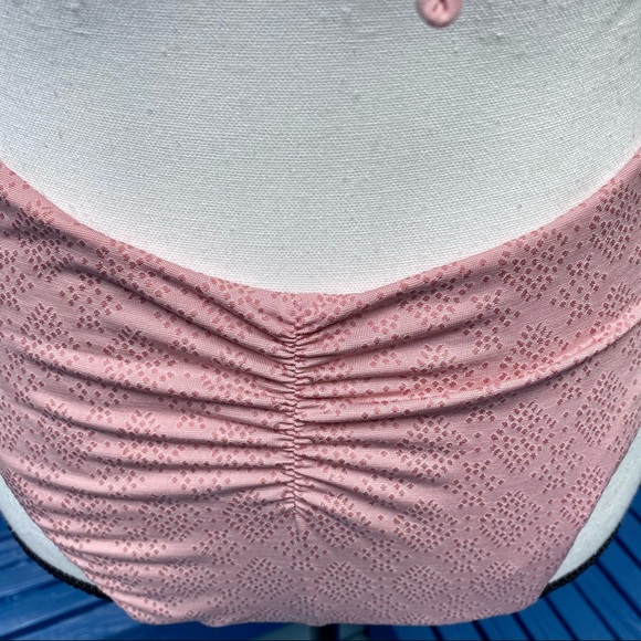 ☘️LUCKY BRAND ☘️”All the Frills” Swimsuit CUTE & UNIQUE ! — VERY RARE NOW 🩷 - Picture 13 of 15